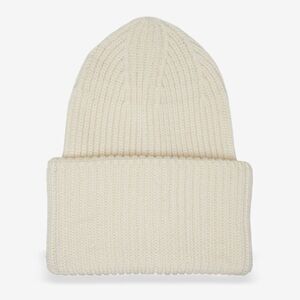 ✨Wyeth Parker in Cream Beanie✨